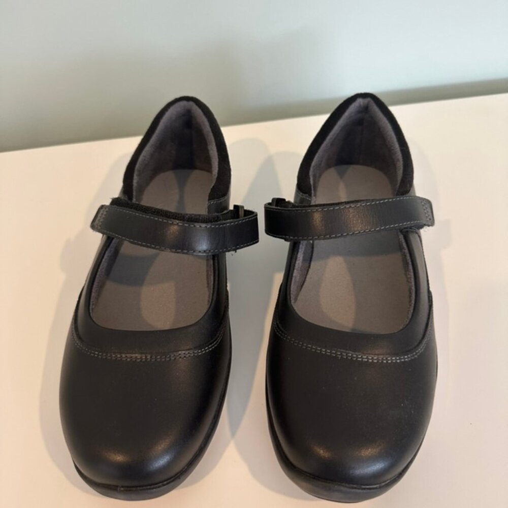 Anodyne No 19 Casual Mary Jane Shoe 7.5 W brand new